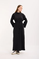 Rippstrick-Maxikleid mit Trompetenärmeln und Bindegürtel