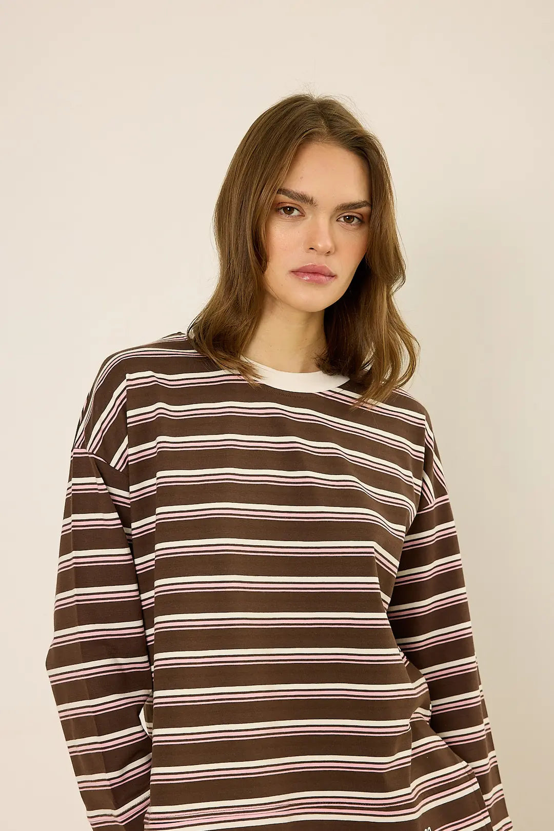 Gestreiftes Sweatshirt mit Logo