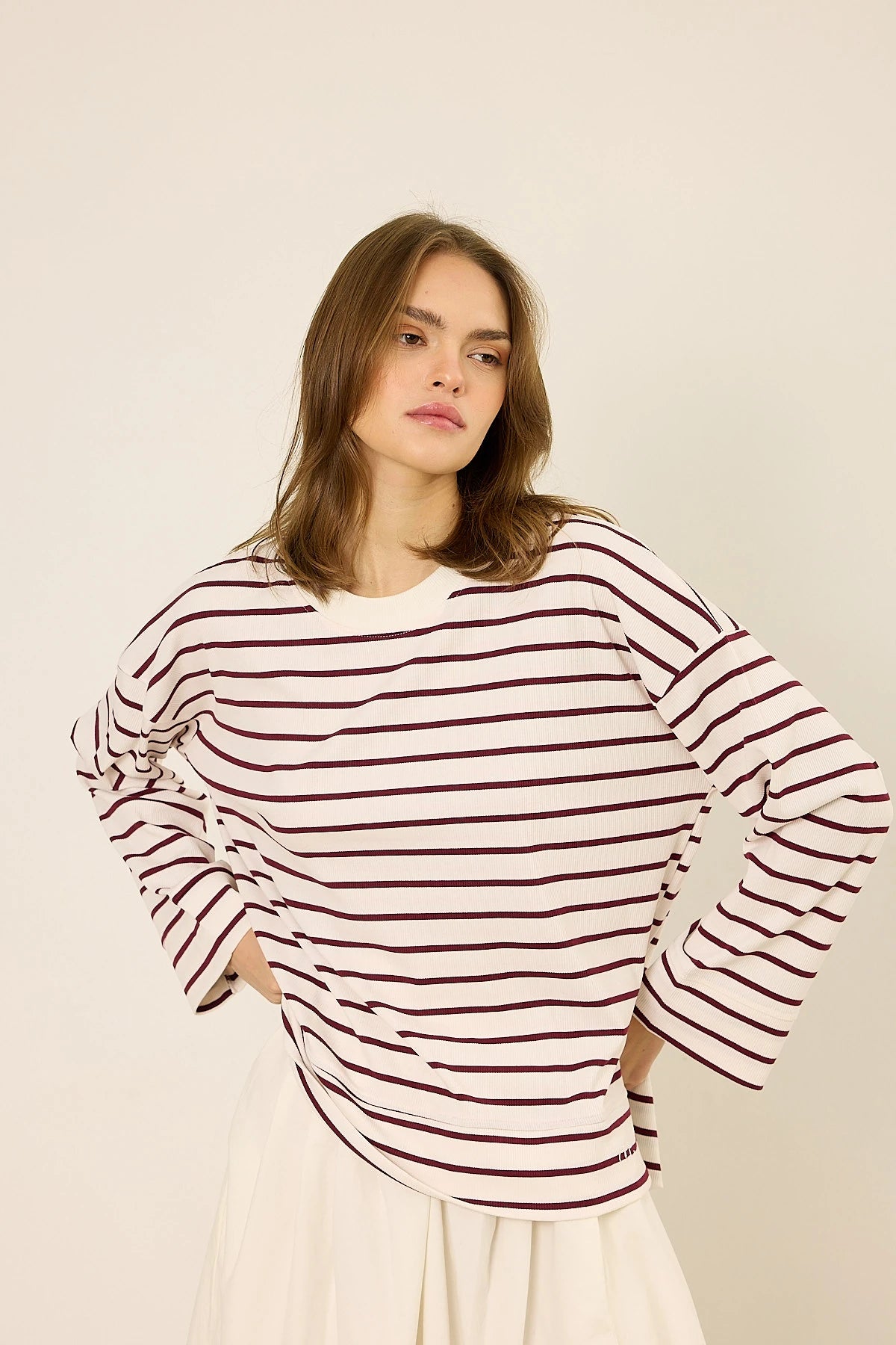 Gestreiftes Sweatshirt mit Logo