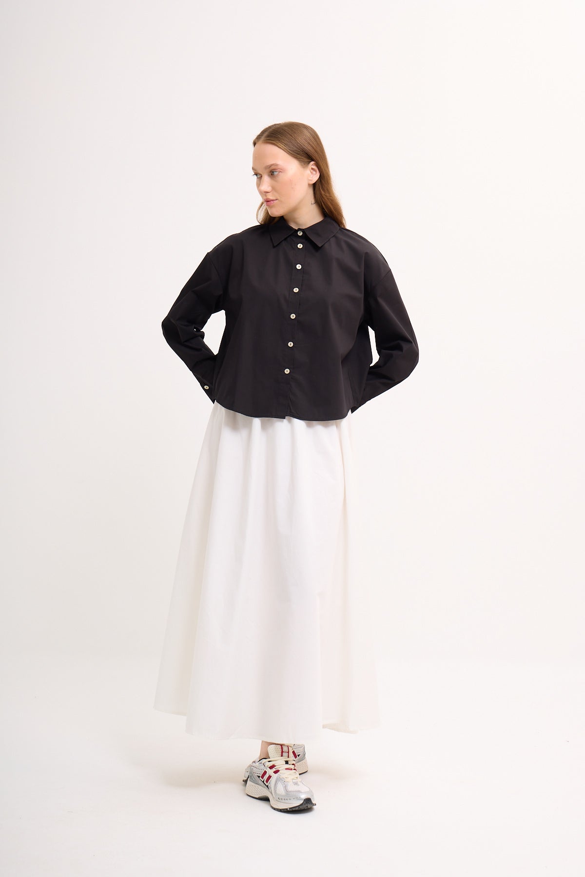 Crop Bluse mit breiten Manschetten
