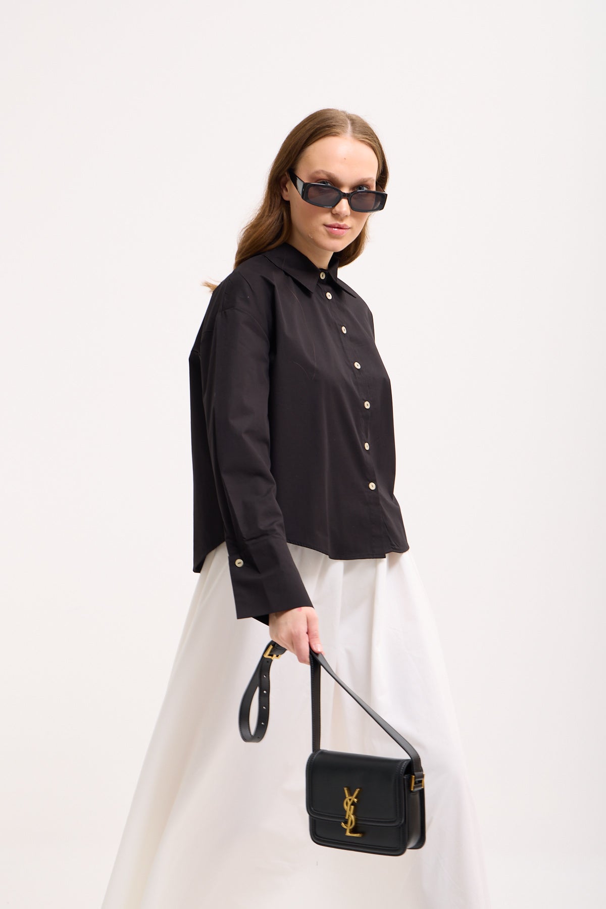 Crop Bluse mit breiten Manschetten