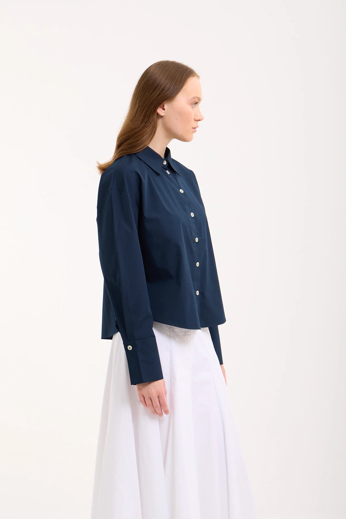 Crop Bluse mit breiten Manschetten