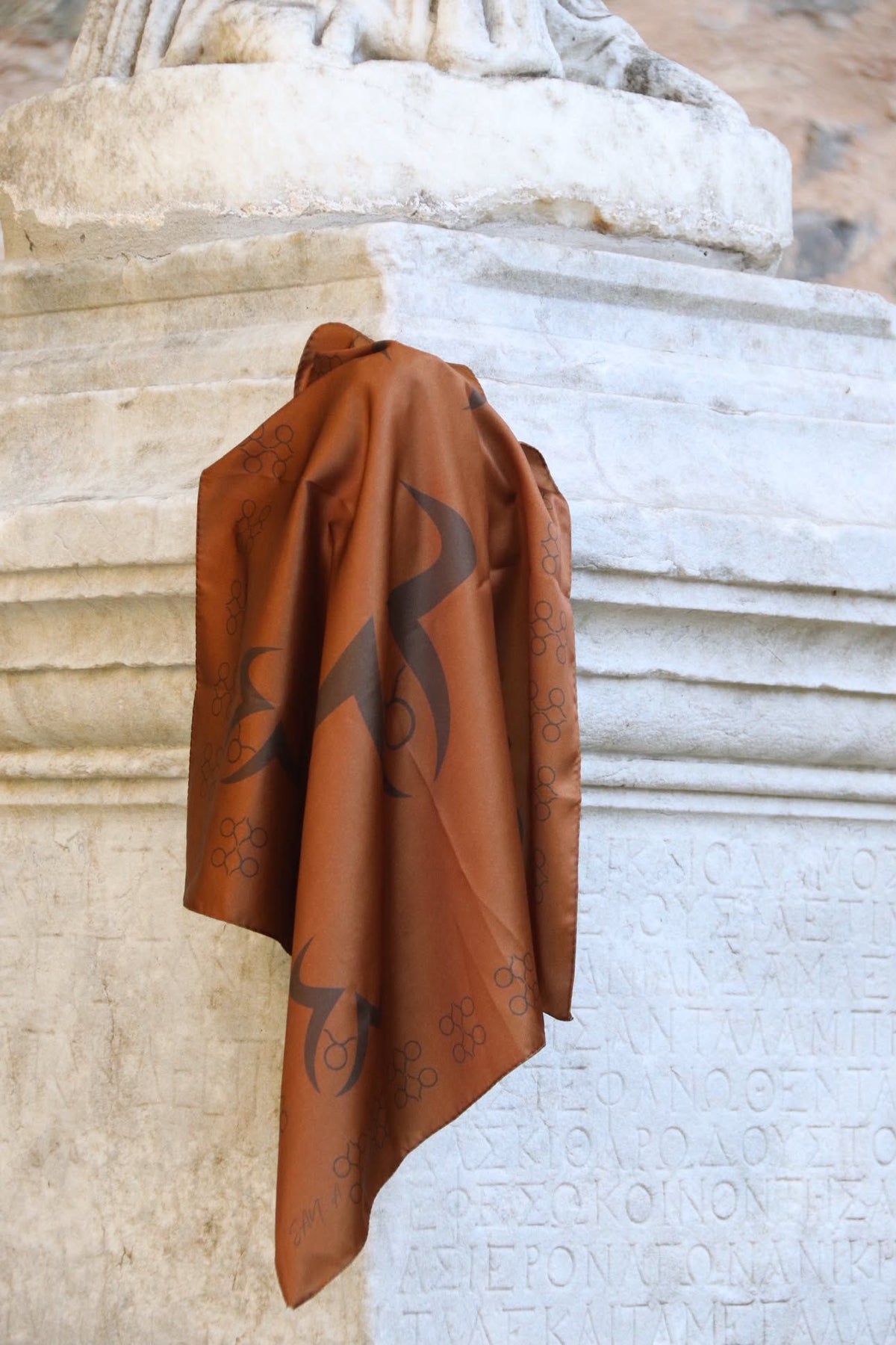 Polysilk Satin-Halstuch „Horoskop-Edition“