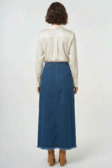 Maxi-Jeansrock mit Fransensaum