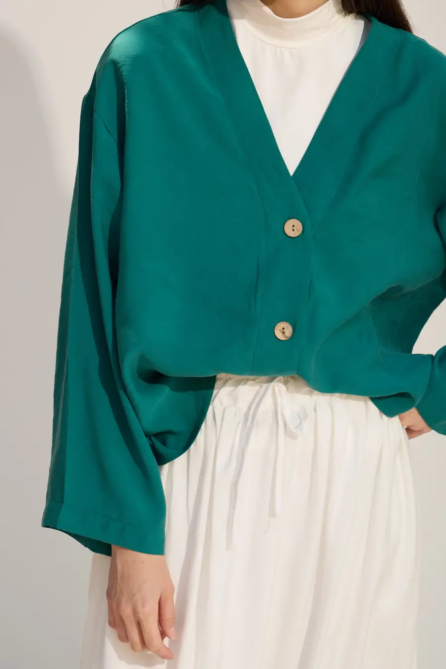 Kurze Tencel-Jacke mit Knöpfen