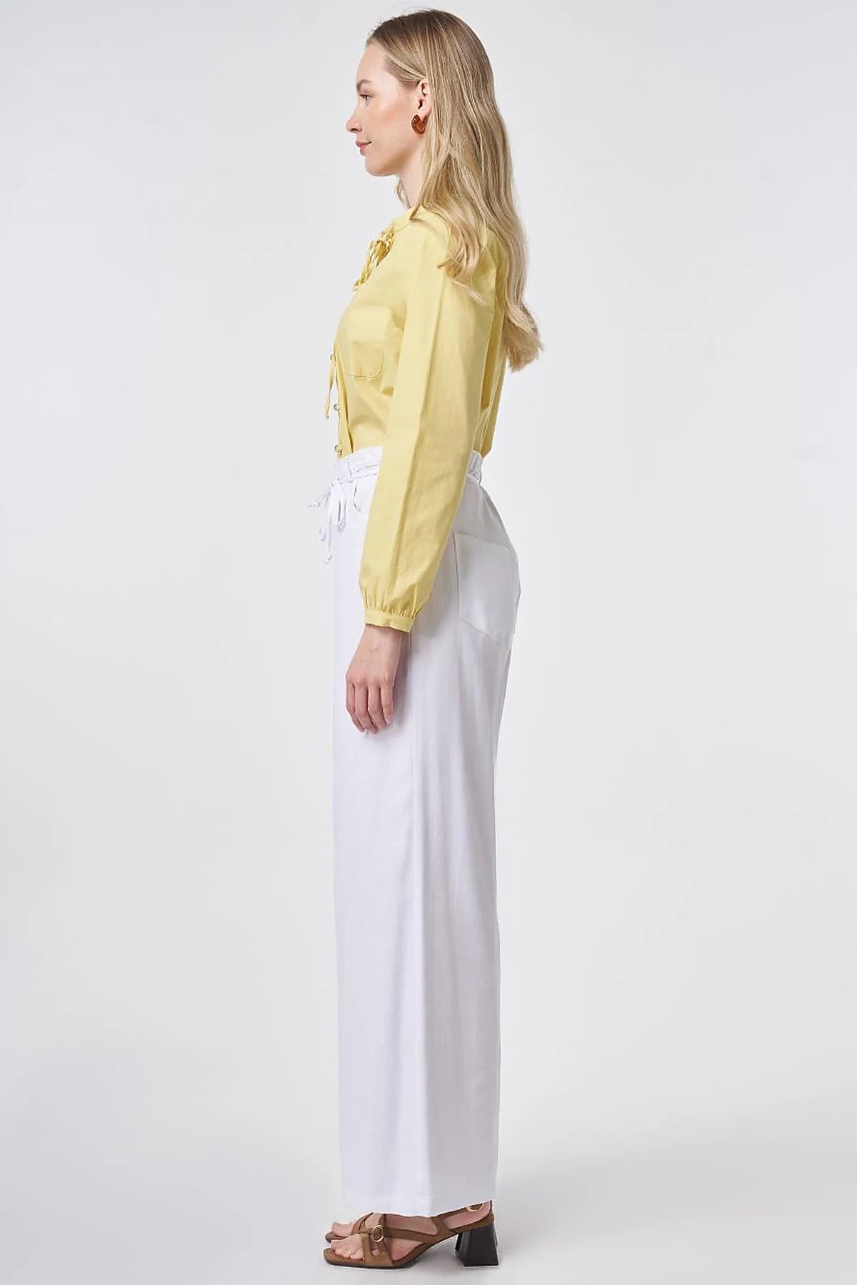 Wide-Leg-Hose mit High-Waist und Kordelgürtel
