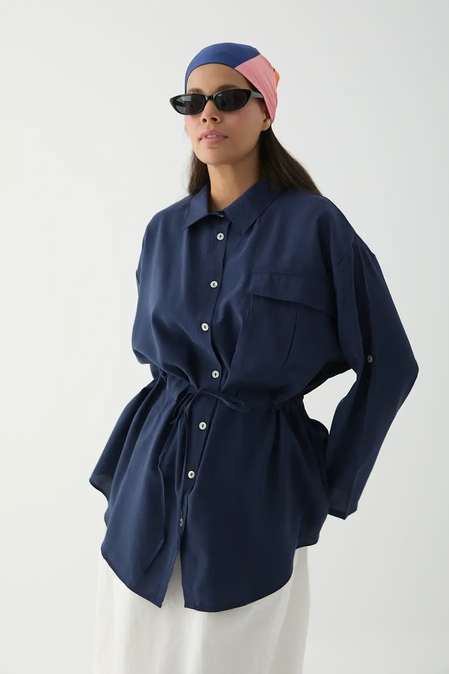 Tencel-Bluse mit verstellbarem Taillenzug und Brusttasche