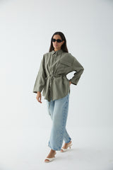 Tencel-Bluse mit verstellbarem Taillenzug und Brusttasche