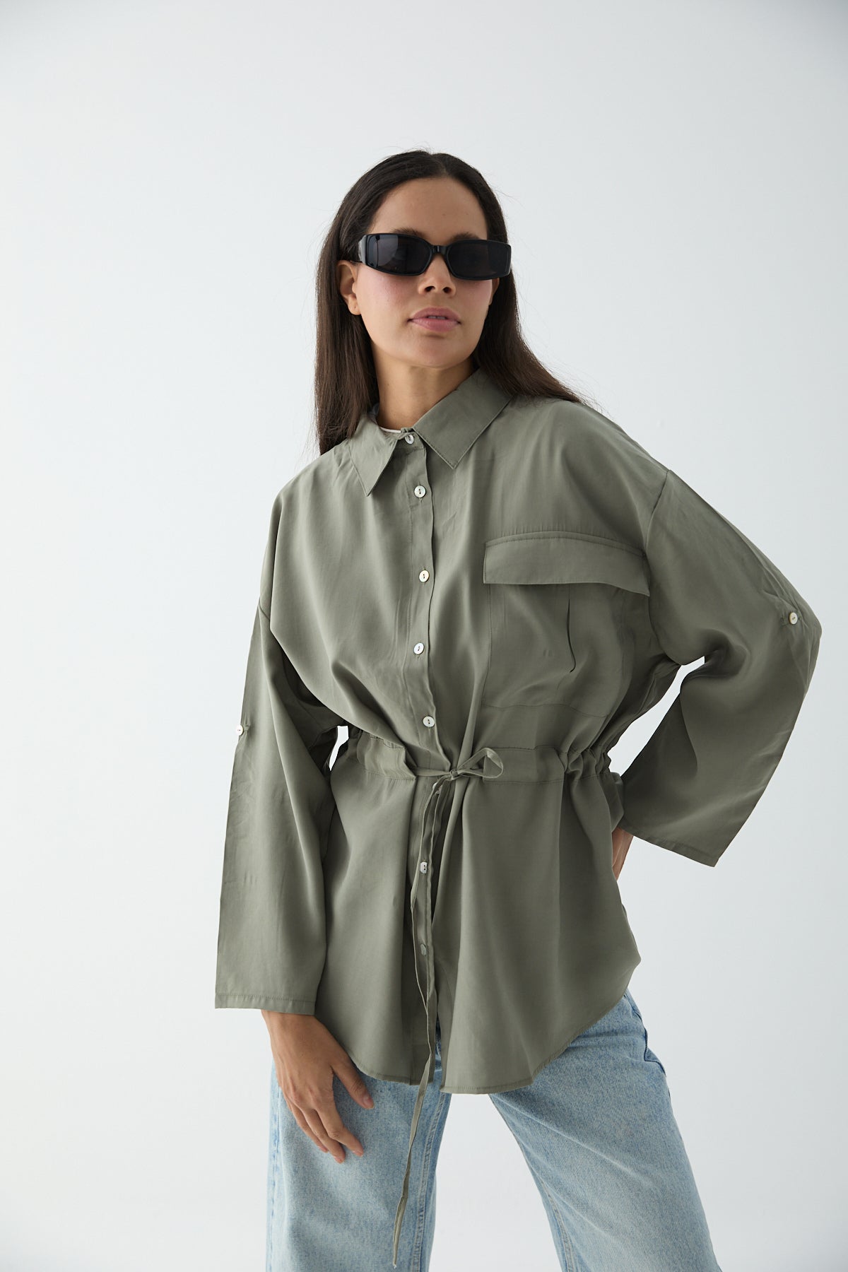 Tencel-Bluse mit verstellbarem Taillenzug und Brusttasche