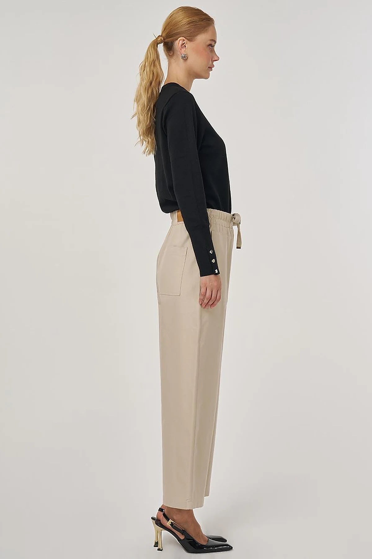 Casual Stoffhose im Relaxed Fit mit Kordelzug